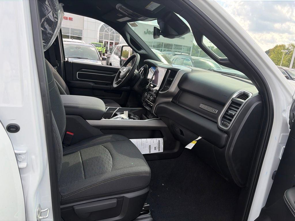 New 2027 RAM 2500 Big Horn AWD/4WD image 14