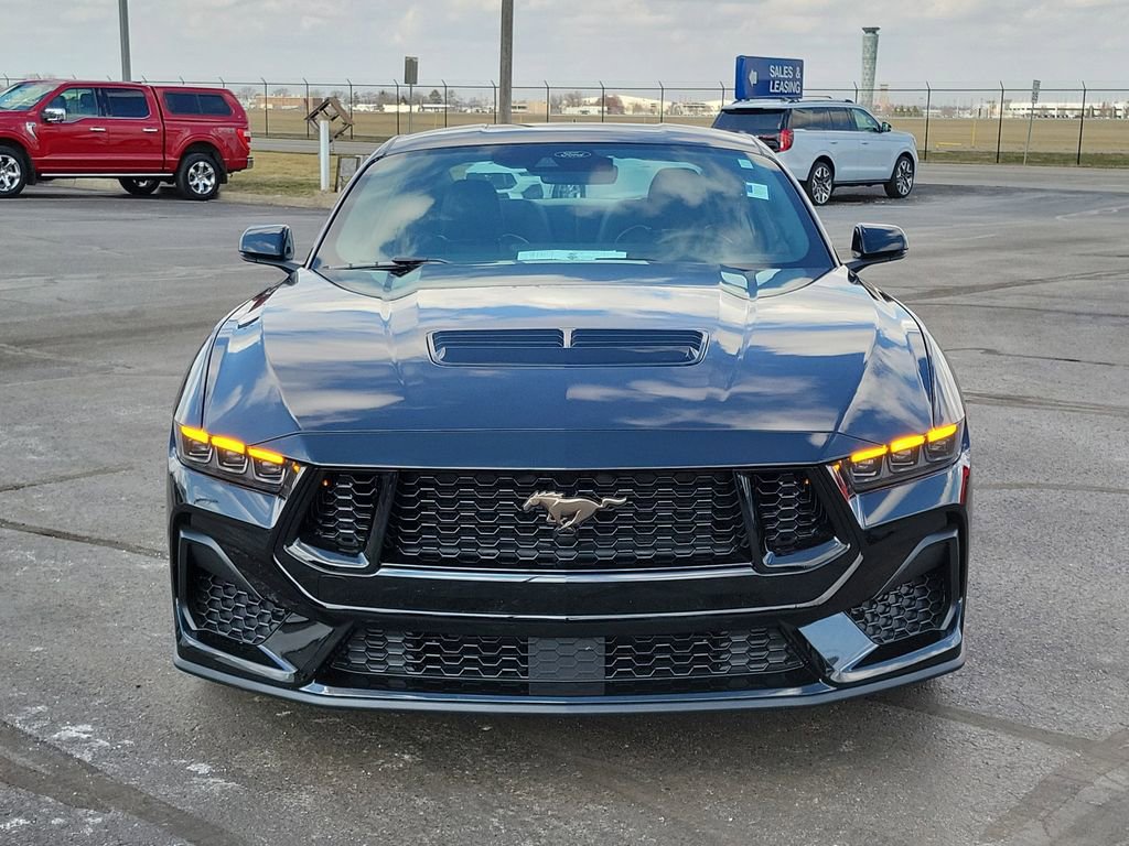 Used 2025 Ford Mustang GT Premium image 2