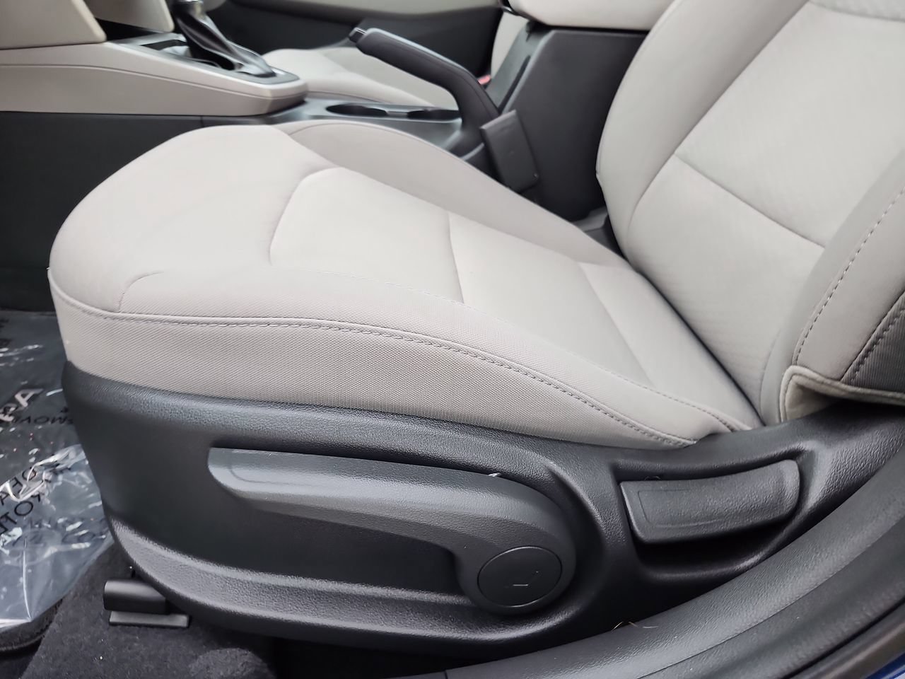 Used 2019 Hyundai Elantra SE FWD image 19