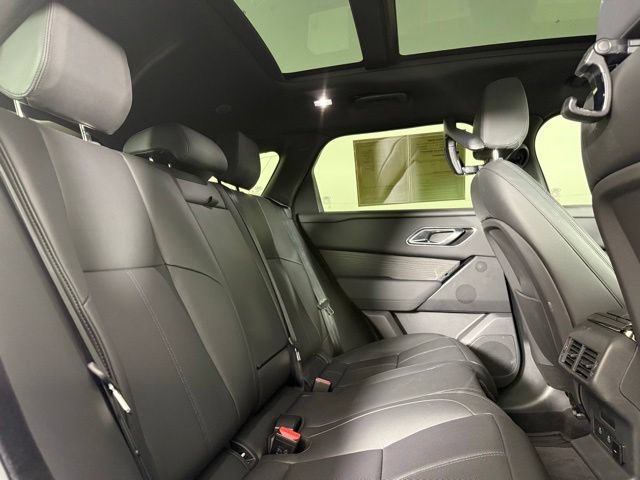 Certified 2026 Land Rover Range Rover Velar Dynamic SE AWD/4WD image 29