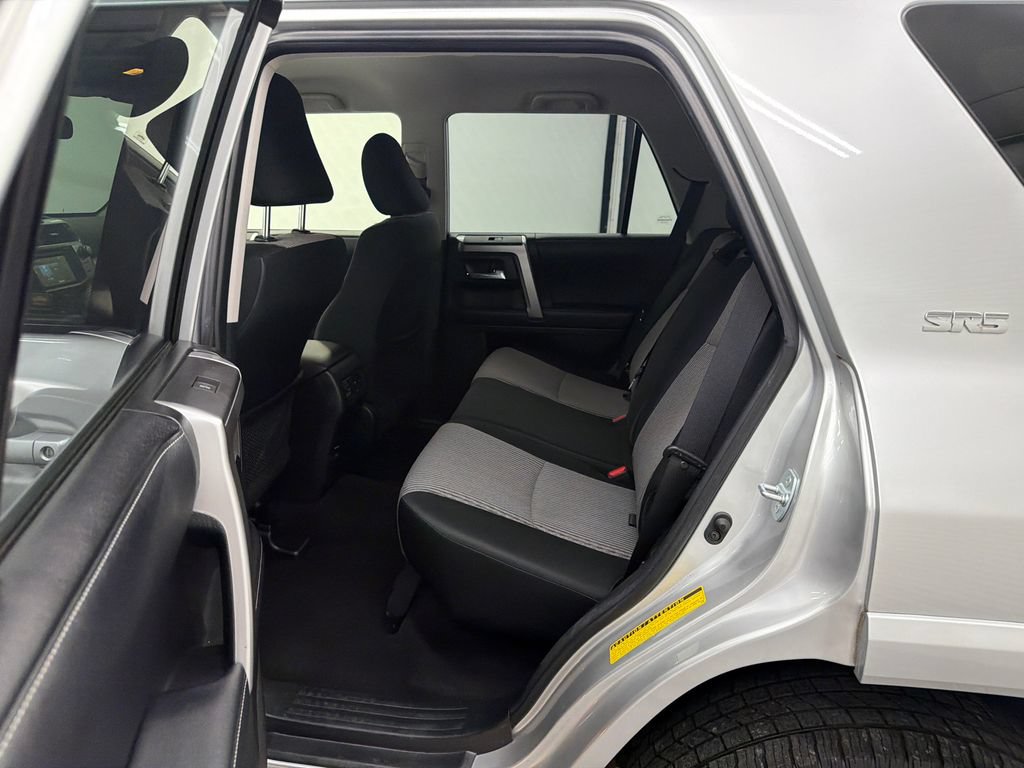 Used 2019 Toyota 4Runner SR5 AWD/4WD image 21
