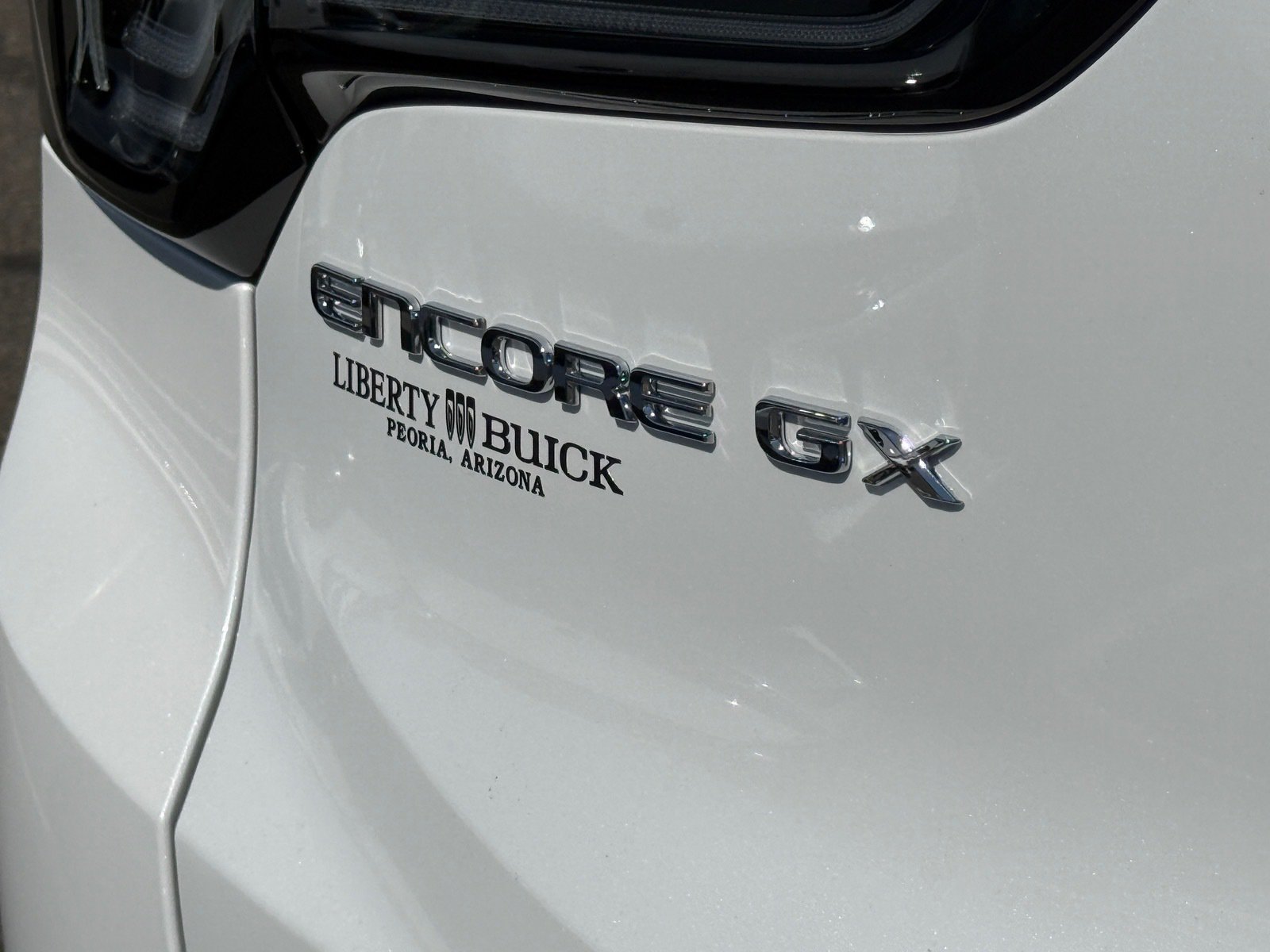 Used 2026 Buick Encore GX Avenir w/ Avenir Technology Package FWD image 29