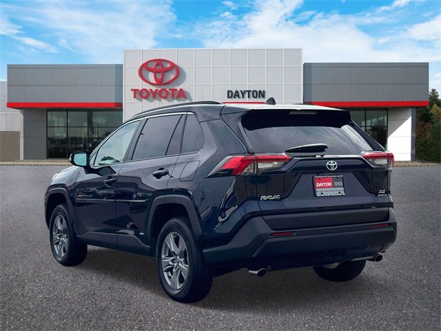 Used 2022 Toyota RAV4 XLE image 4