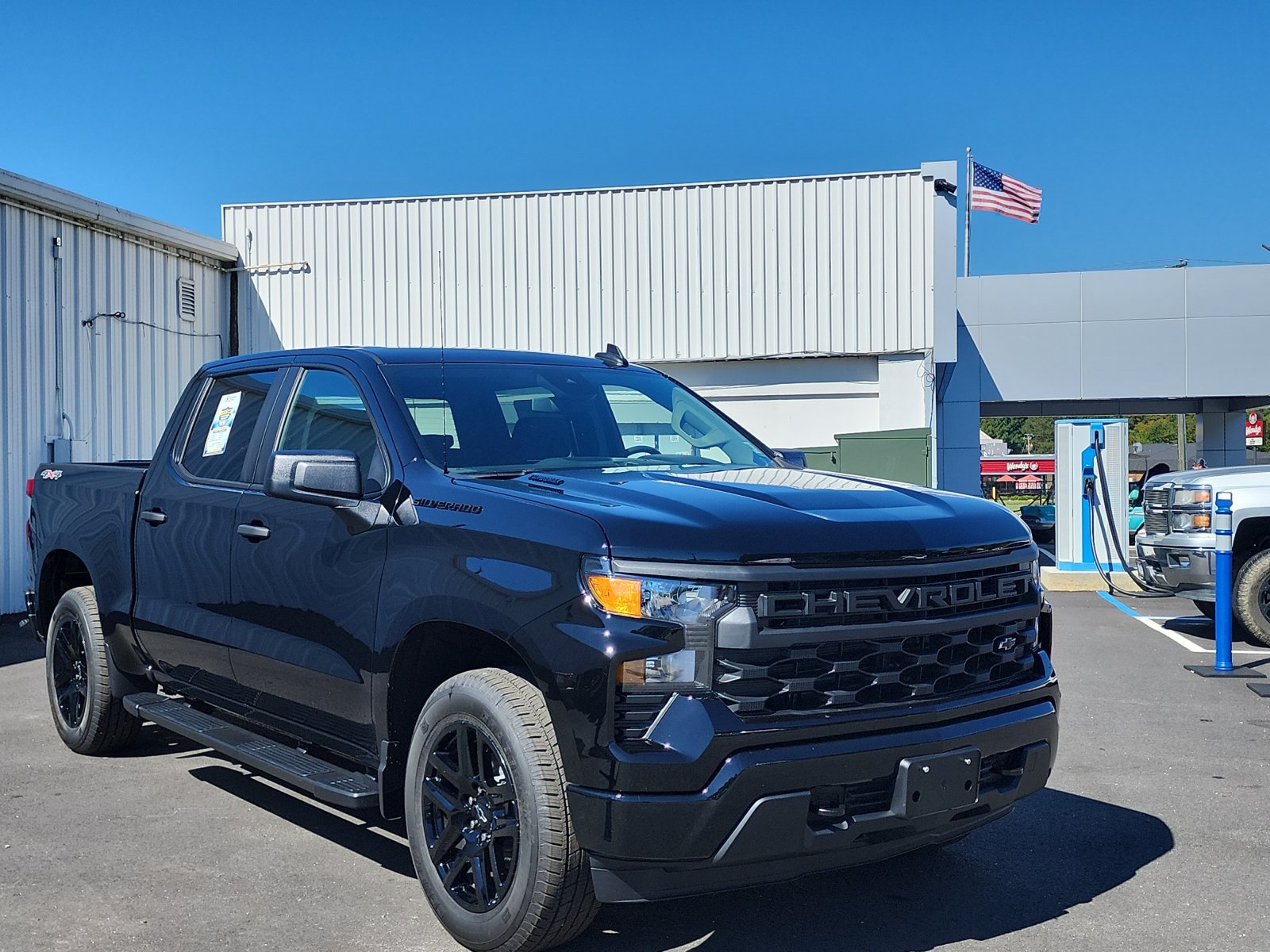 New 2026 Chevrolet Silverado 1500 Custom w/ LPO, Dark Essentials Package AWD/4WD image 7