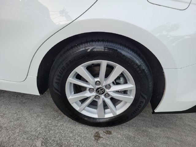 Used 2026 Toyota Camry LE FWD image 6
