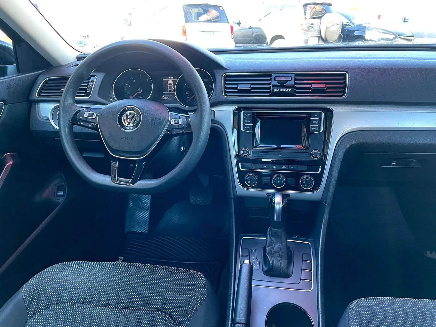 Used 2018 Volkswagen Passat 2.0T S FWD image 12