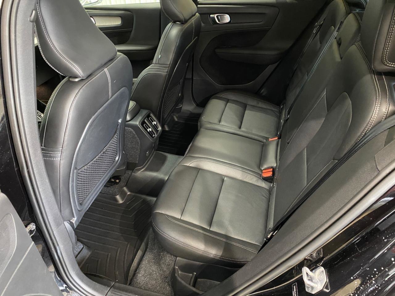 Used 2020 Volvo XC40 T5 Inscription AWD/4WD image 18