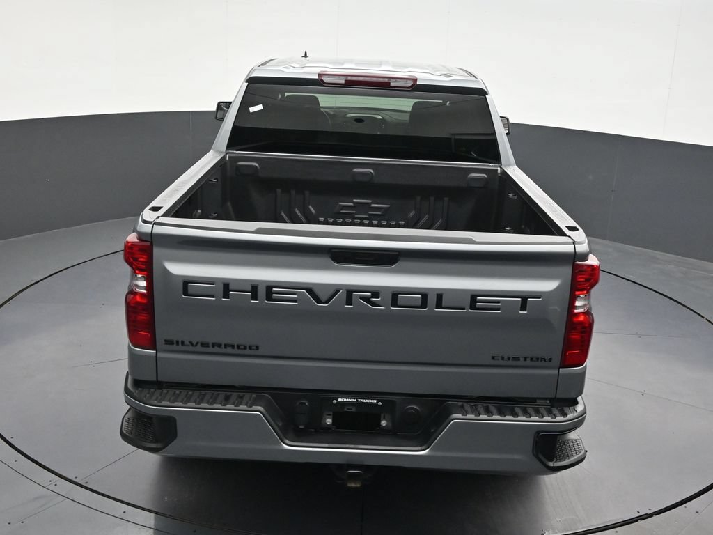 Used 2025 Chevrolet Silverado 1500 Custom w/ Turbomax Blackout Package RWD image 13