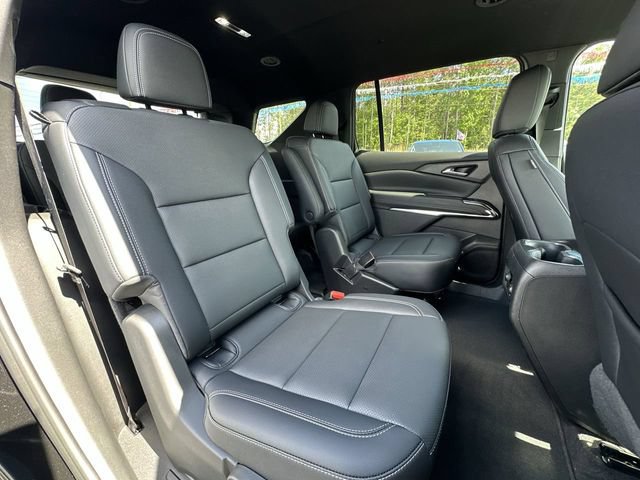 Certified 2025 Chevrolet Traverse LT FWD image 26