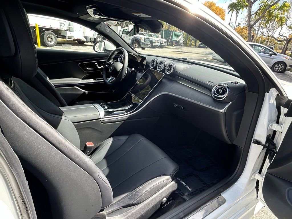 Used 2025 Mercedes-Benz CLE 450 4MATIC Coupe image 32