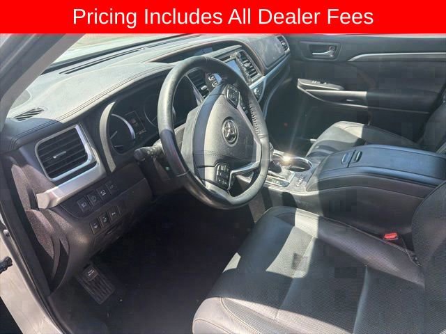 Used 2018 Toyota Highlander Limited Platinum AWD/4WD image 14