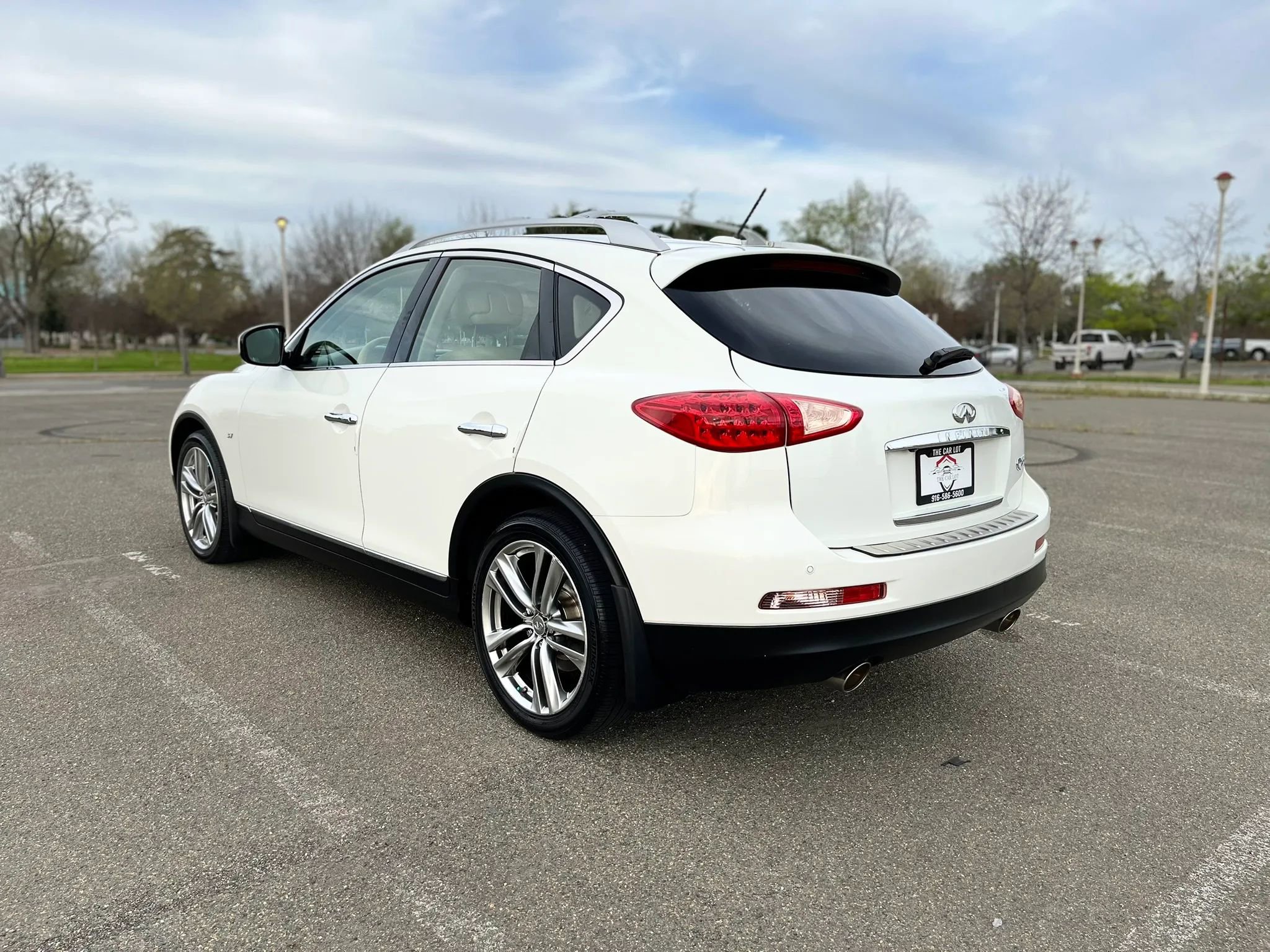 Used 2014 INFINITI QX50 Journey w/ Premium Package image 7