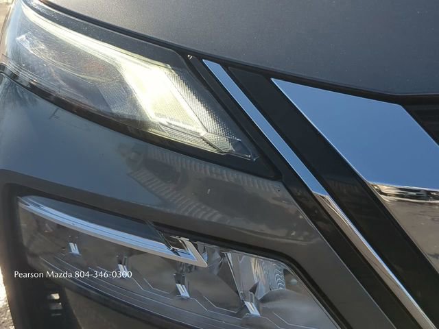 Used 2021 Nissan Rogue SV image 10