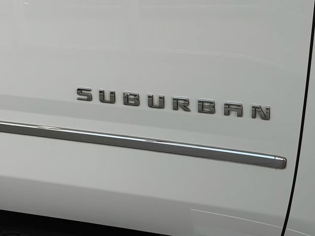 Used 2019 Chevrolet Suburban LT w/ LT Signature Package AWD/4WD image 10