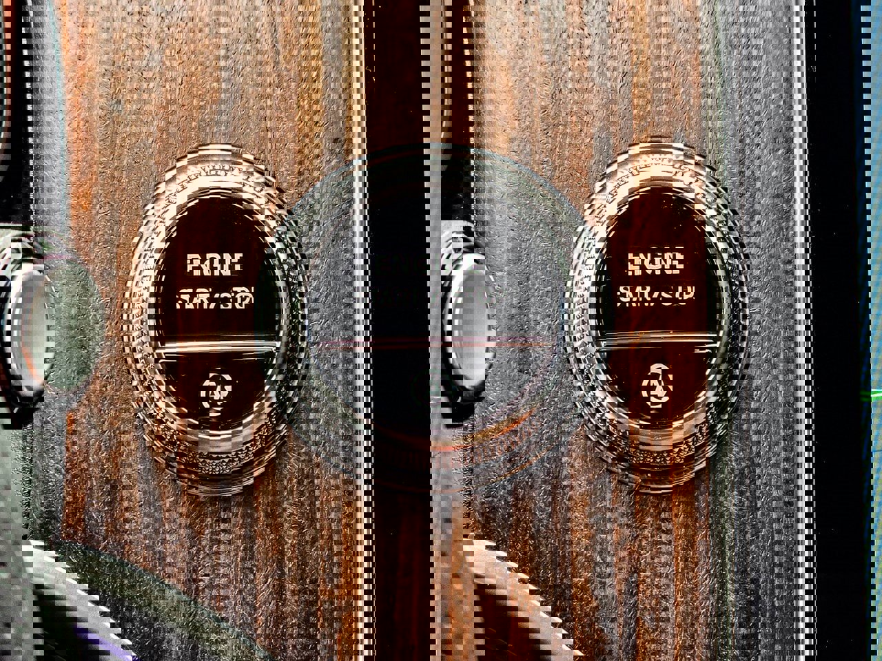 Used 2025 Mercedes-Benz GLC 300 4MATIC image 19