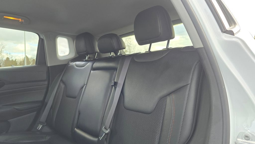 Used 2022 Jeep Compass Trailhawk image 17