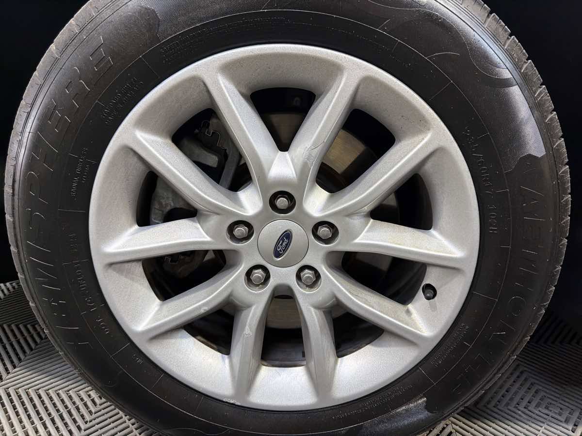 Used 2019 Ford Flex SE image 32