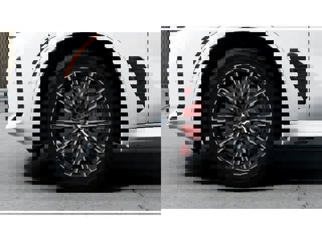 New 2026 BMW X5 M60i w/ Executive Package image 7