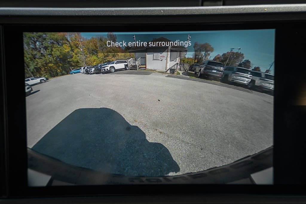 New 2025 Jeep Wrangler Unlimited Rubicon w/ Convenience Group image 38