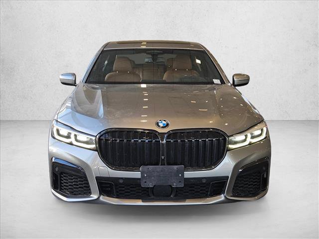 Used 2021 BMW 750i xDrive w/ M Sport Package AWD/4WD image 2
