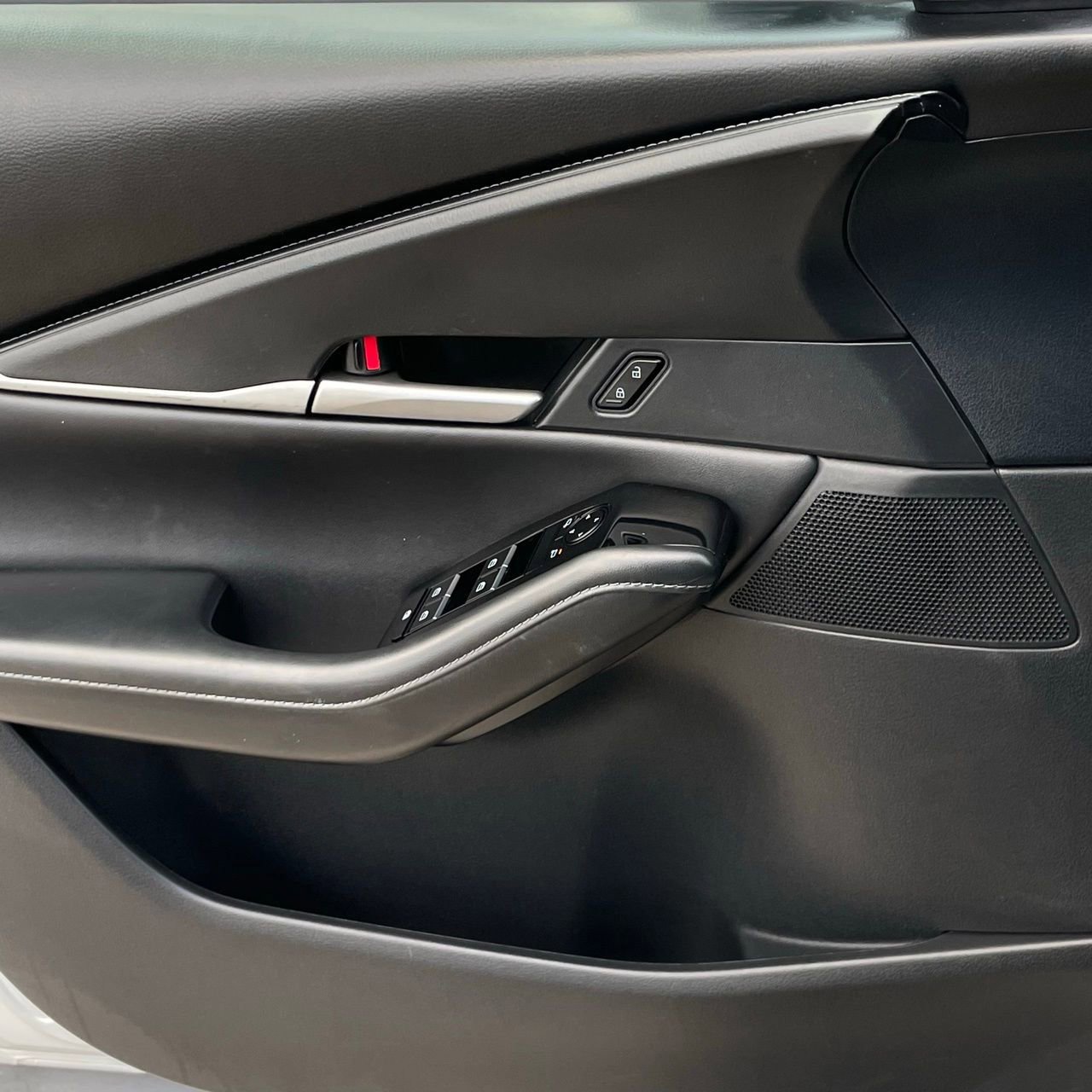 Used 2024 MAZDA CX-30 AWD 2.5 S w/ Select Sport Pkg image 22