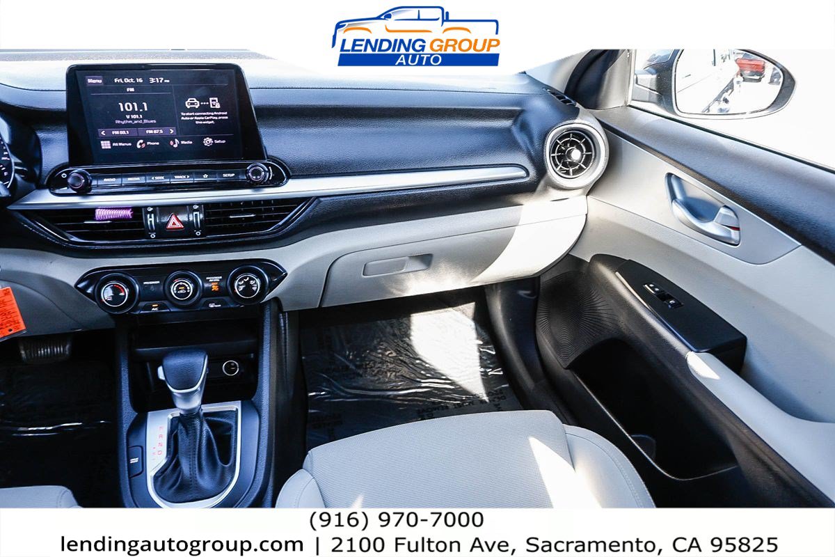 Used 2023 Kia Forte LXS w/ LXS Technology Package FWD image 15