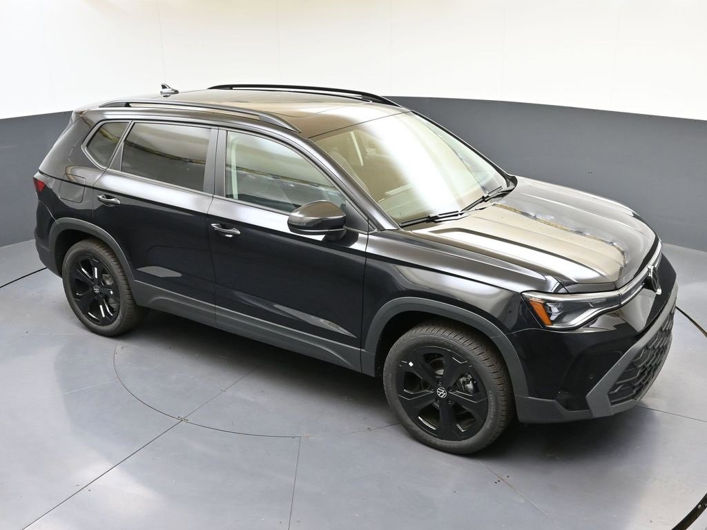 New 2025 Volkswagen Taos SE image 50