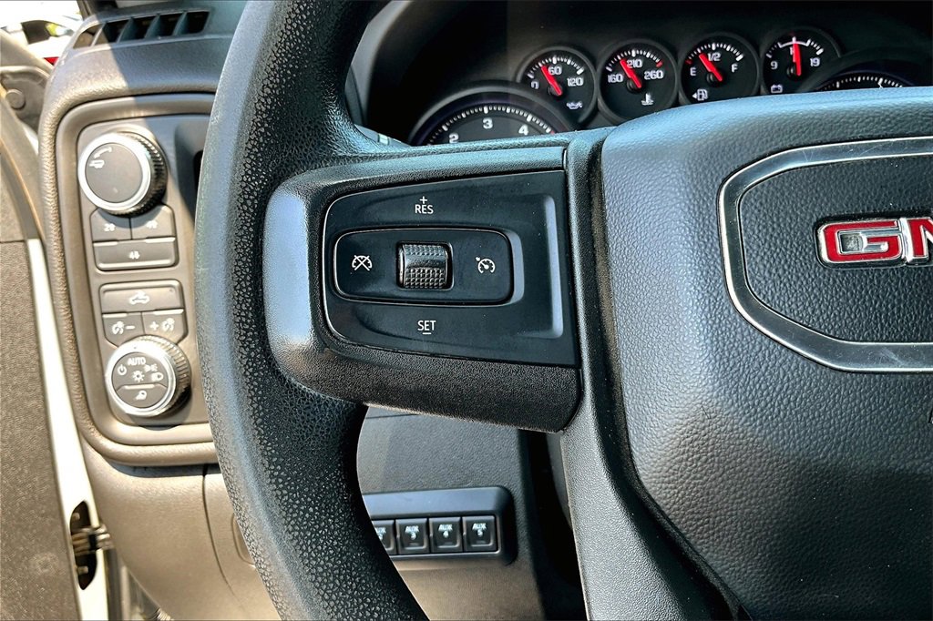 Used 2023 GMC Sierra 3500 Pro w/ Convenience Package image 11