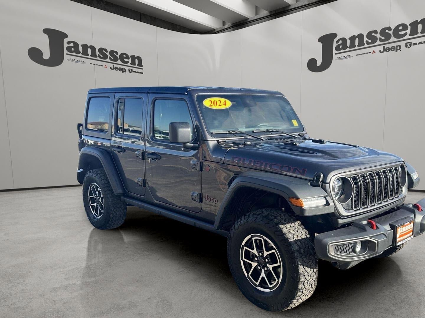 Used 2024 Jeep Wrangler Unlimited Rubicon image 6