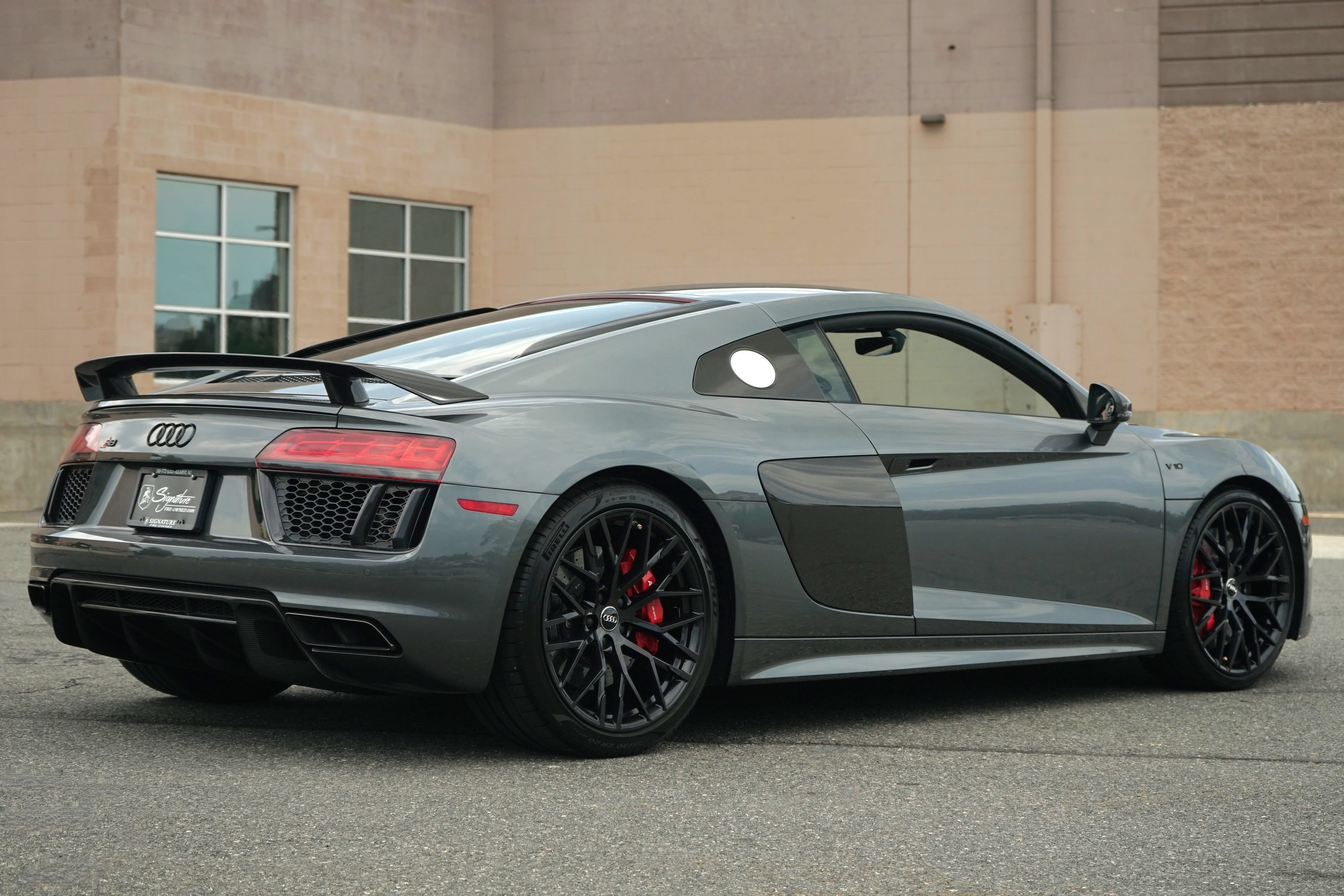 Used 2018 Audi R8 V10 plus AWD/4WD image 4