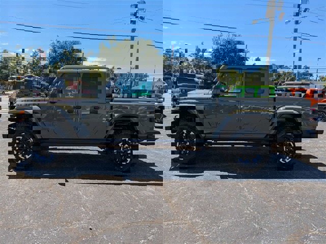 New 2025 Jeep Gladiator Rubicon w/ Convenience Group image 7