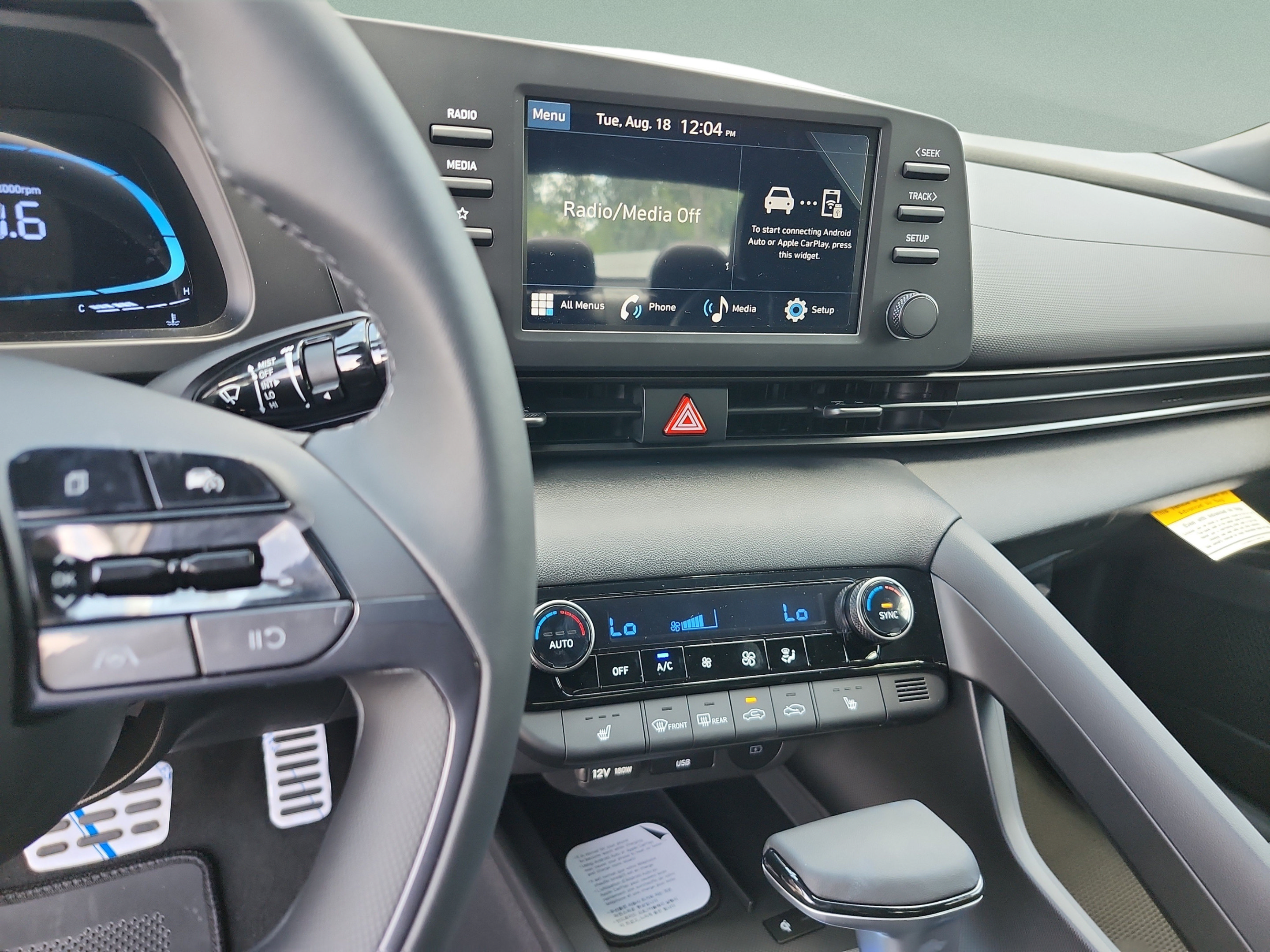 New 2026 Hyundai Elantra SEL Sport FWD image 11