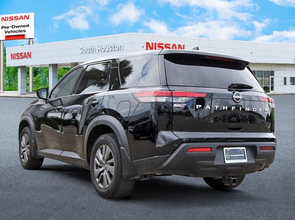 Certified 2024 Nissan Pathfinder S FWD image 3