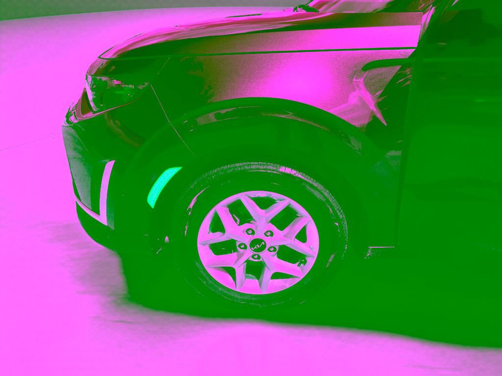Used 2025 Kia Soul LX FWD image 24