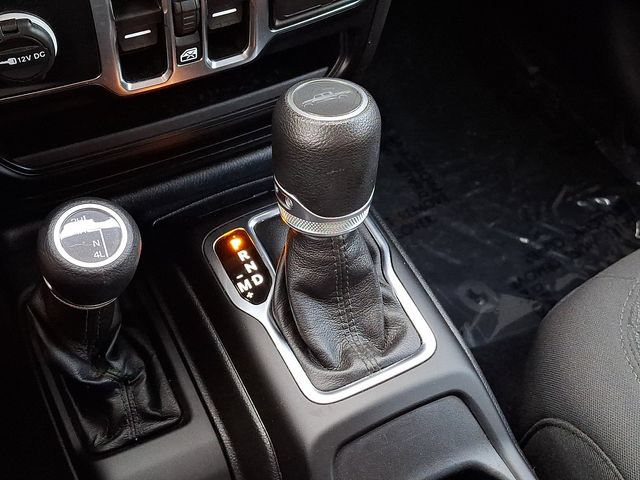 Used 2022 Jeep Gladiator Sport AWD/4WD image 16
