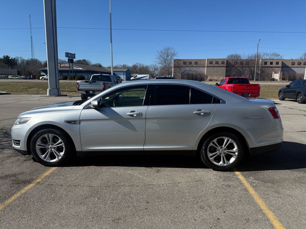 Used 2016 Ford Taurus SEL w/ Equipment Group 201A image 26