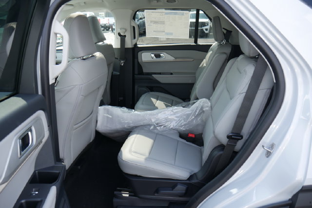 New 2026 Ford Explorer Active w/ Active Comfort Package AWD/4WD image 24