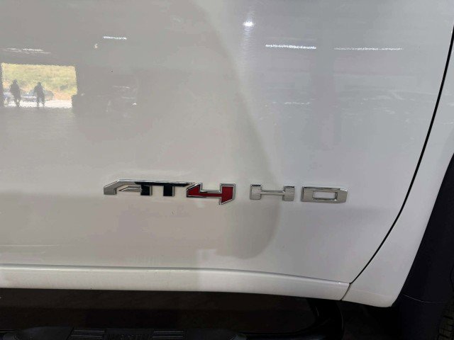 Used 2022 GMC Sierra 2500 AT4 image 18