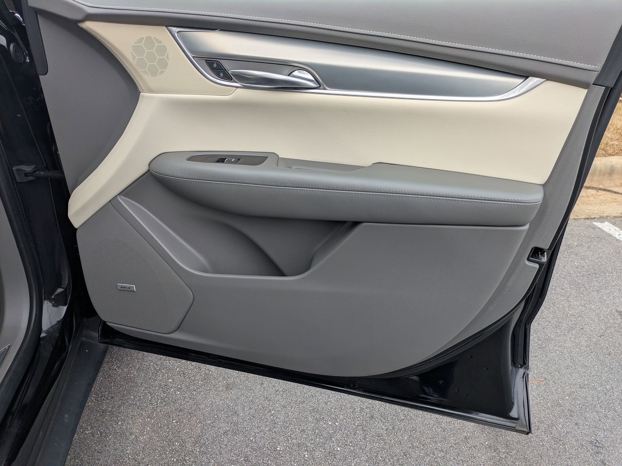 Used 2019 Cadillac XT5 Premium Luxury w/ Driver Assist Package image 38