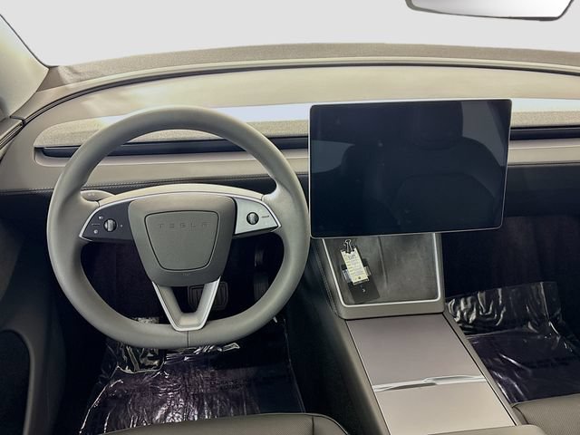 Used 2026 Tesla Model Y 2WD image 23