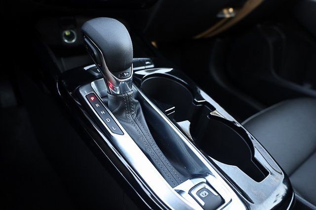 Used 2025 Chevrolet Trax ACTIV image 16