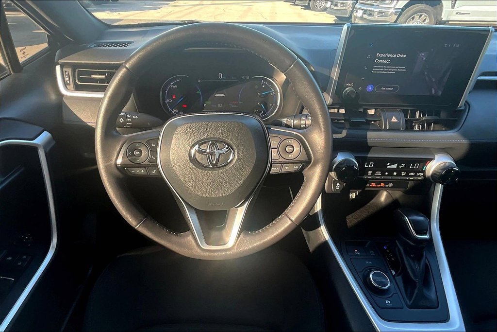 Used 2024 Toyota RAV4 SE AWD/4WD image 5