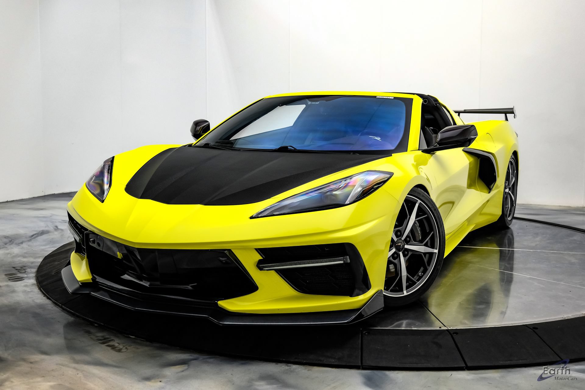 Used 2021 Chevrolet Corvette Stingray Premium Cpe w/ Z51 Performance Package RWD image 7
