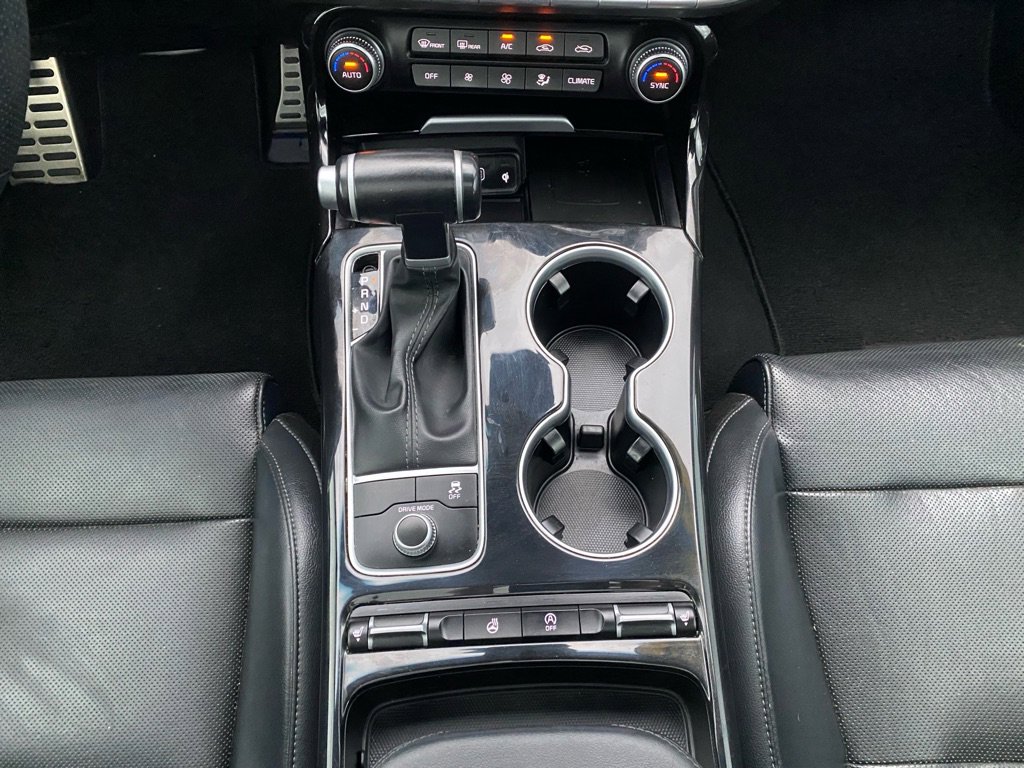 Used 2020 Kia Stinger GT-Line w/ Sun & Sound Package image 23