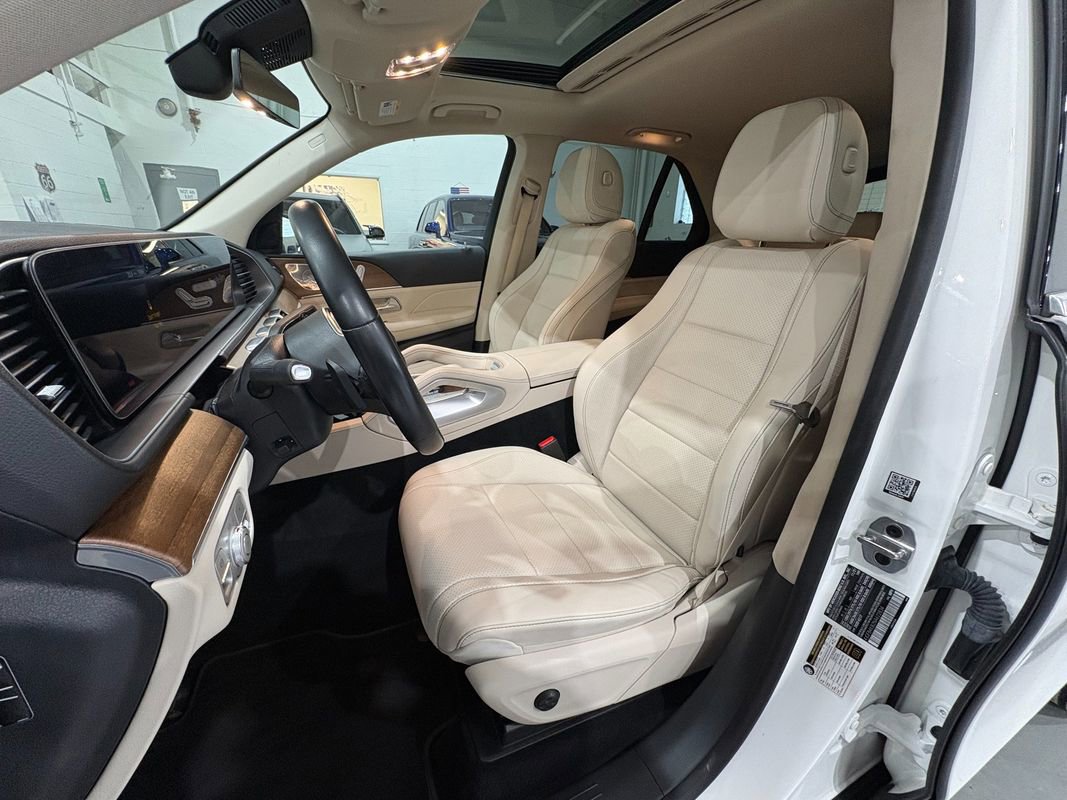Used 2022 Mercedes-Benz GLE 350 4MATIC w/ Premium Package image 9