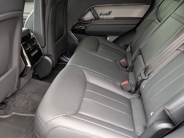 New 2026 Land Rover Range Rover Sport Dynamic SE AWD/4WD image 17
