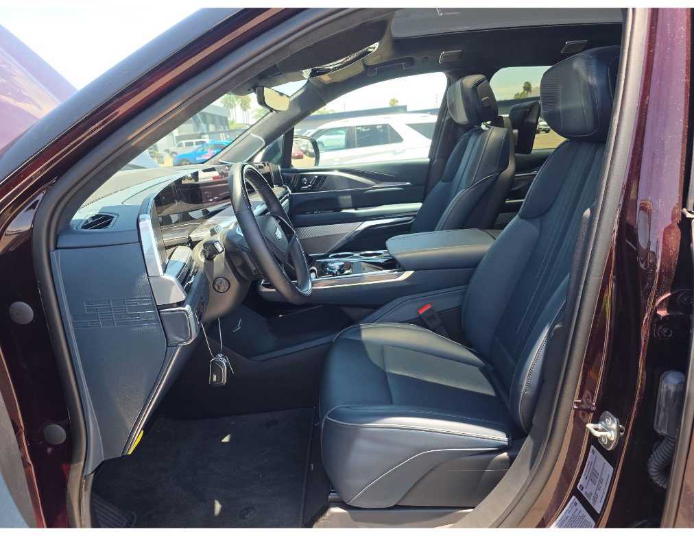 Used 2025 Cadillac Escalade IQ Sport 2 AWD/4WD image 5