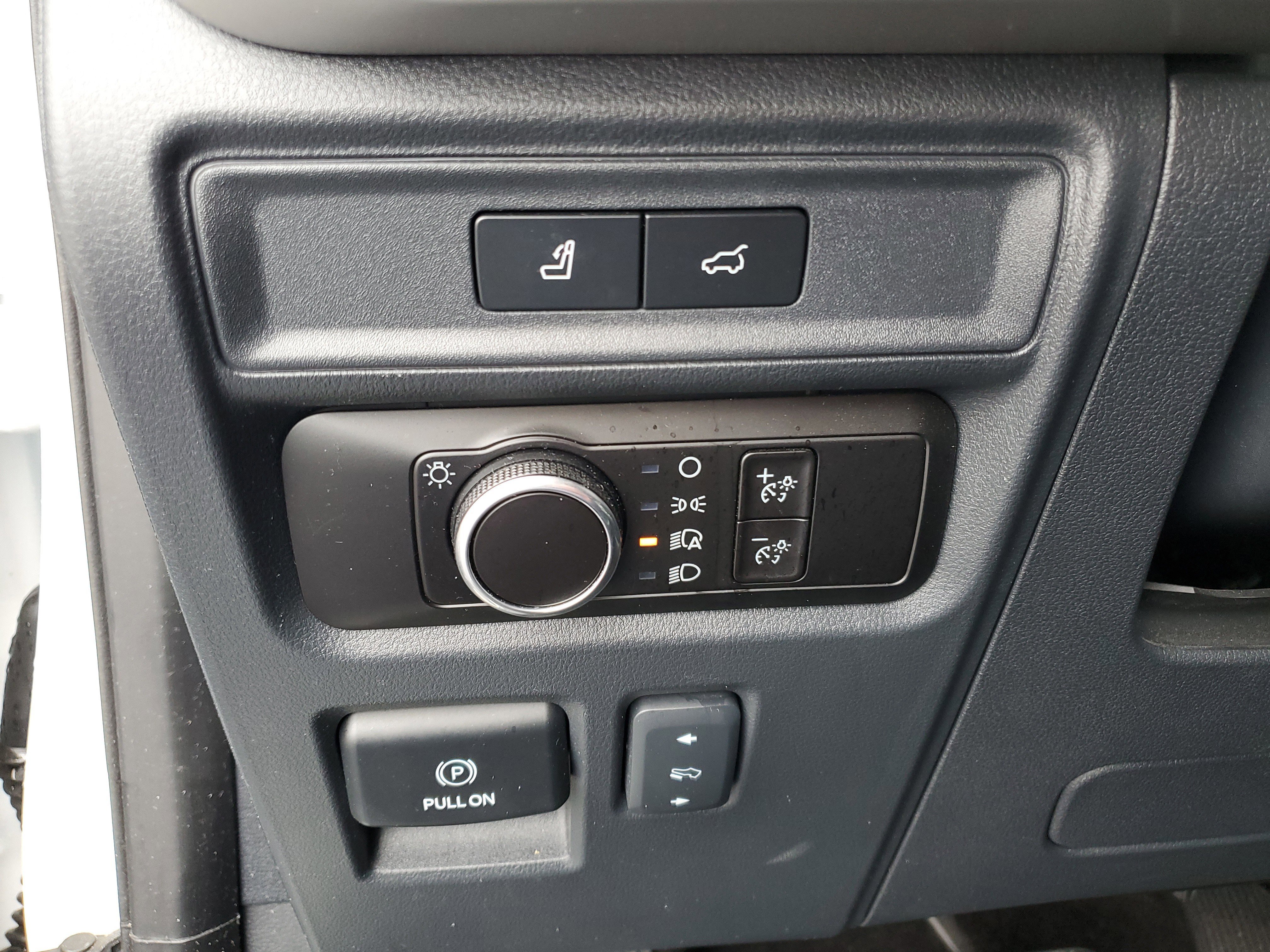 Used 2023 Ford Expedition Max XLT image 23