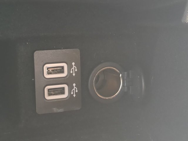 Used 2019 Lincoln Continental Reserve AWD/4WD image 22