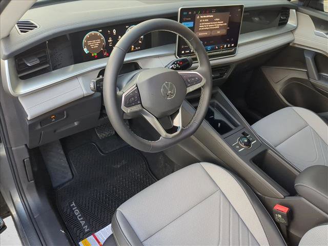 New 2026 Volkswagen Tiguan SE image 11